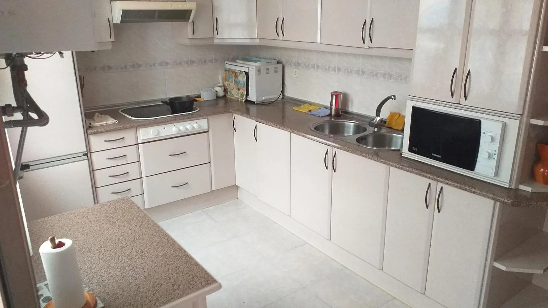 לינה וארוחת בוקר Habitacion Privada Familiar טולדו