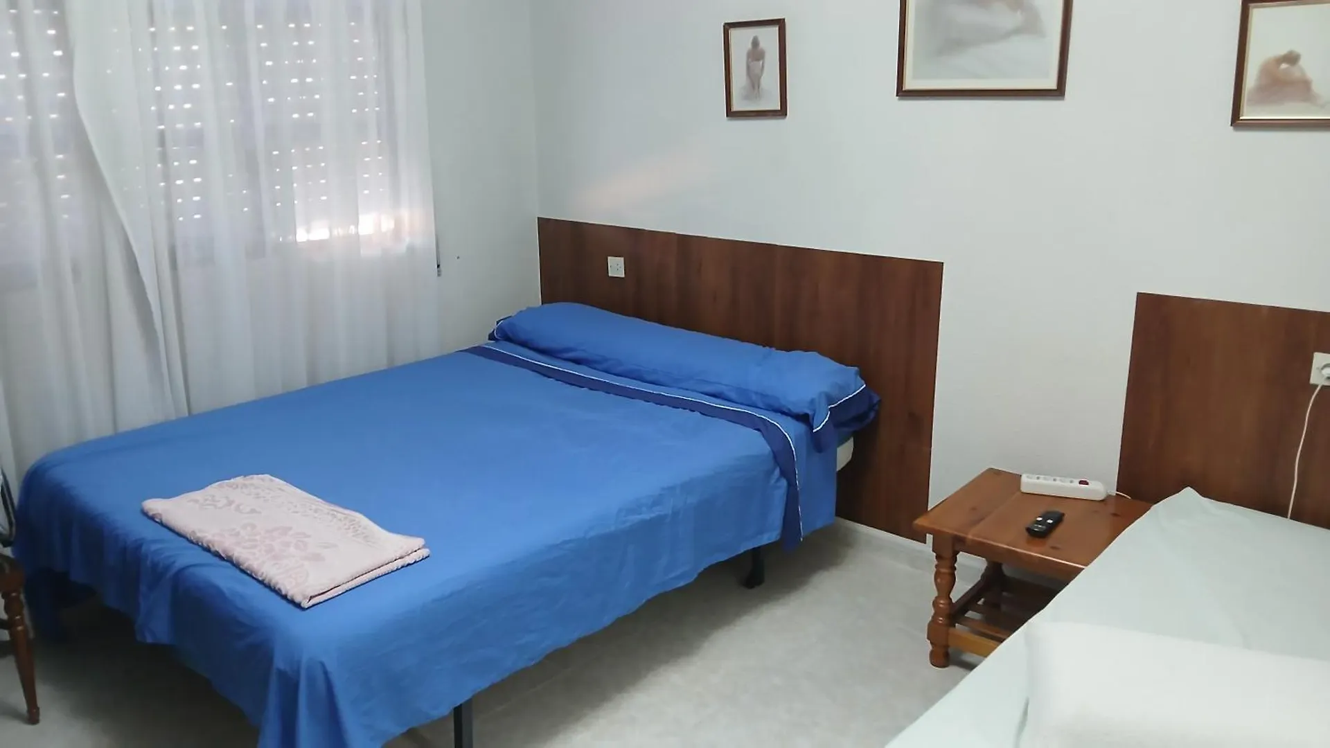 לינה וארוחת בוקר Habitacion Privada Familiar טולדו ספרד